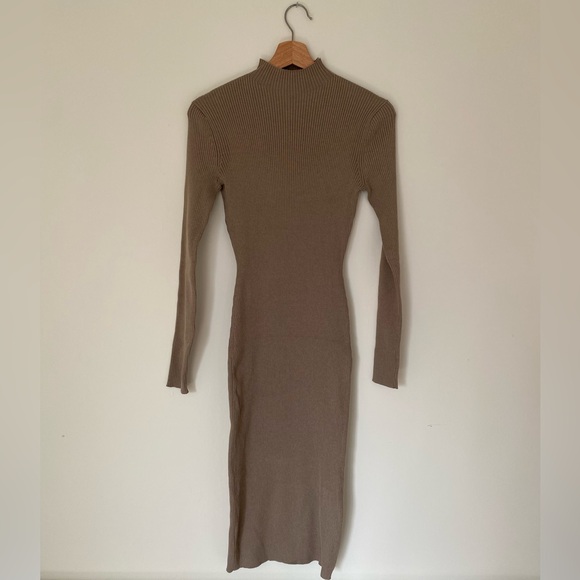 H&M Rib-Knit Mock Turtleneck Dress in Beige (Small) - Picture 3 of 5